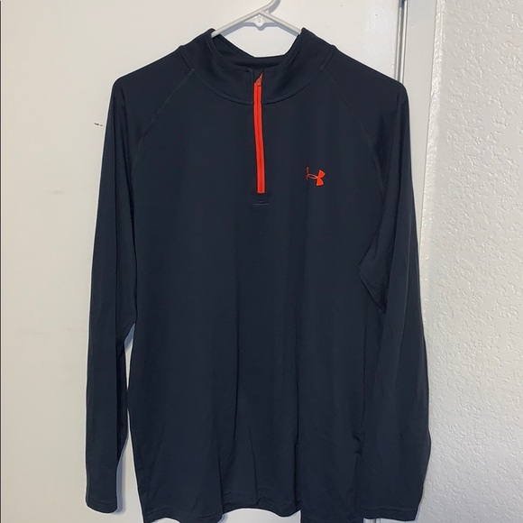 Under Armour Workout Shirt and Quarterzip set - Picture 3 of 4